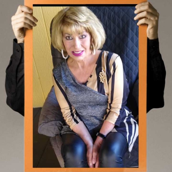 Meet your Posher, Sherrie - Picture 2 of 2